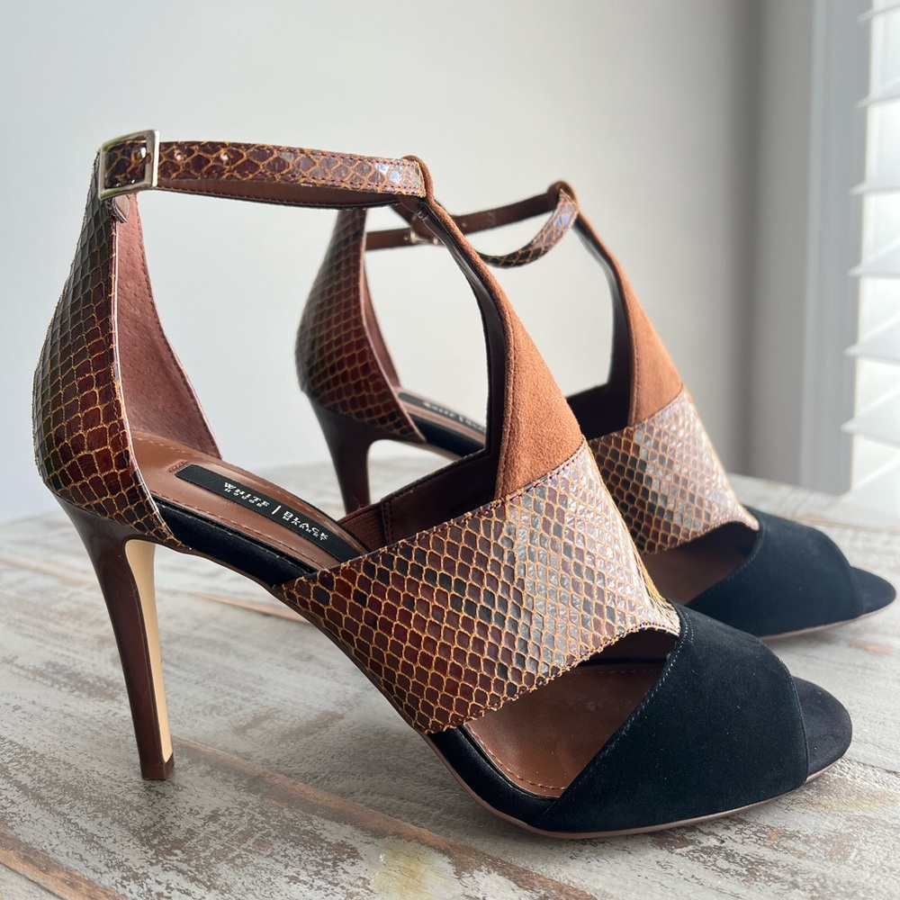 NEW IN BOX! White House Black Market Katy Heels